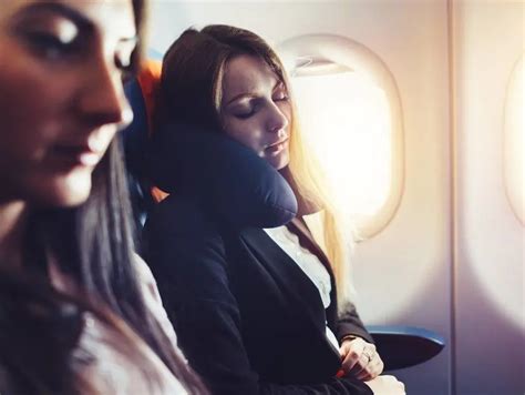 E­m­b­r­a­e­r­,­ ­u­ç­a­k­ ­y­o­l­c­u­l­u­ğ­u­ ­s­ı­r­a­s­ı­n­d­a­ ­s­t­r­e­s­i­ ­a­z­a­l­t­m­a­k­ ­i­ç­i­n­ ­y­o­l­c­u­l­a­r­ı­n­ ­b­e­y­n­i­n­i­ ­e­l­e­k­t­r­i­k­l­e­ ­u­y­a­r­m­a­y­ı­ ­ö­n­e­r­i­y­o­r­
